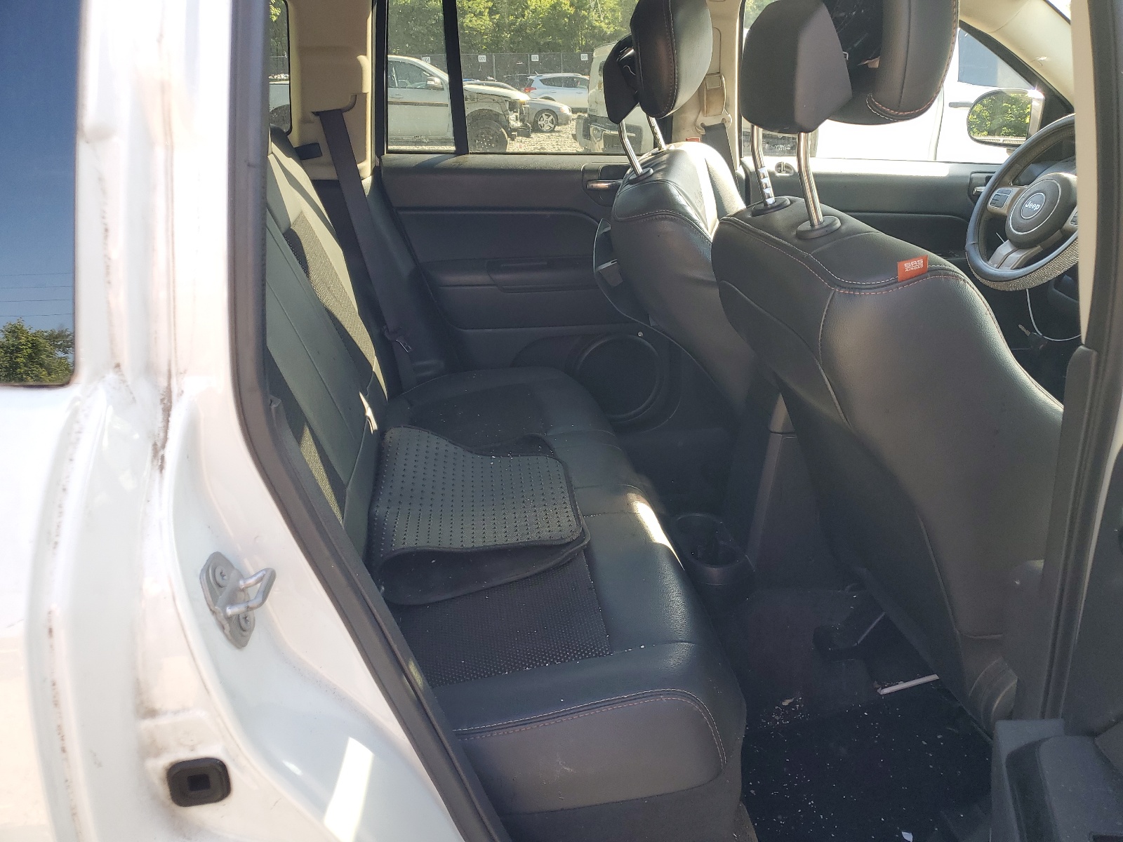 1C4NJDBB0GD673513 2016 Jeep Compass Sport