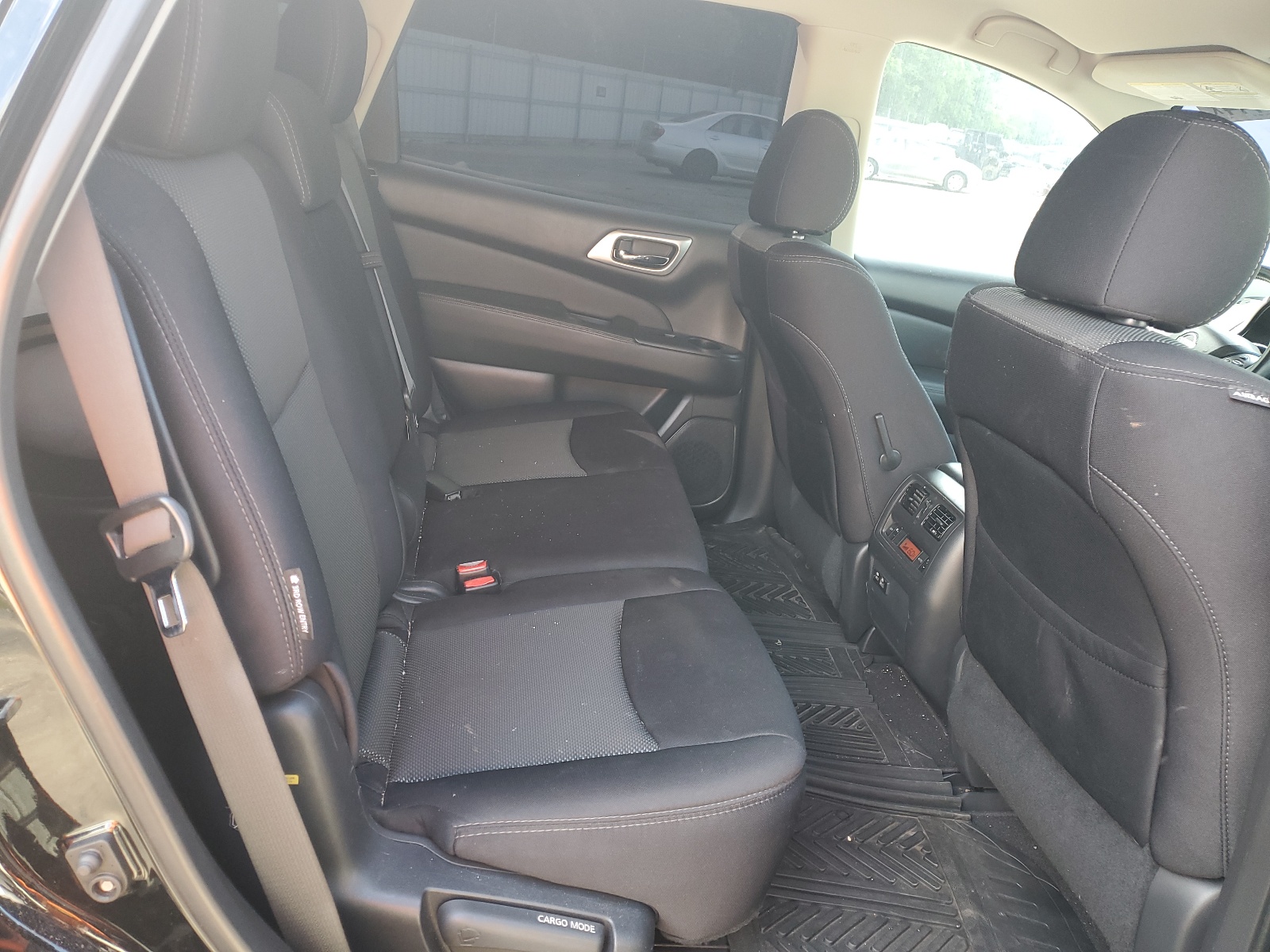 5N1DR2MN1KC623763 2019 Nissan Pathfinder S