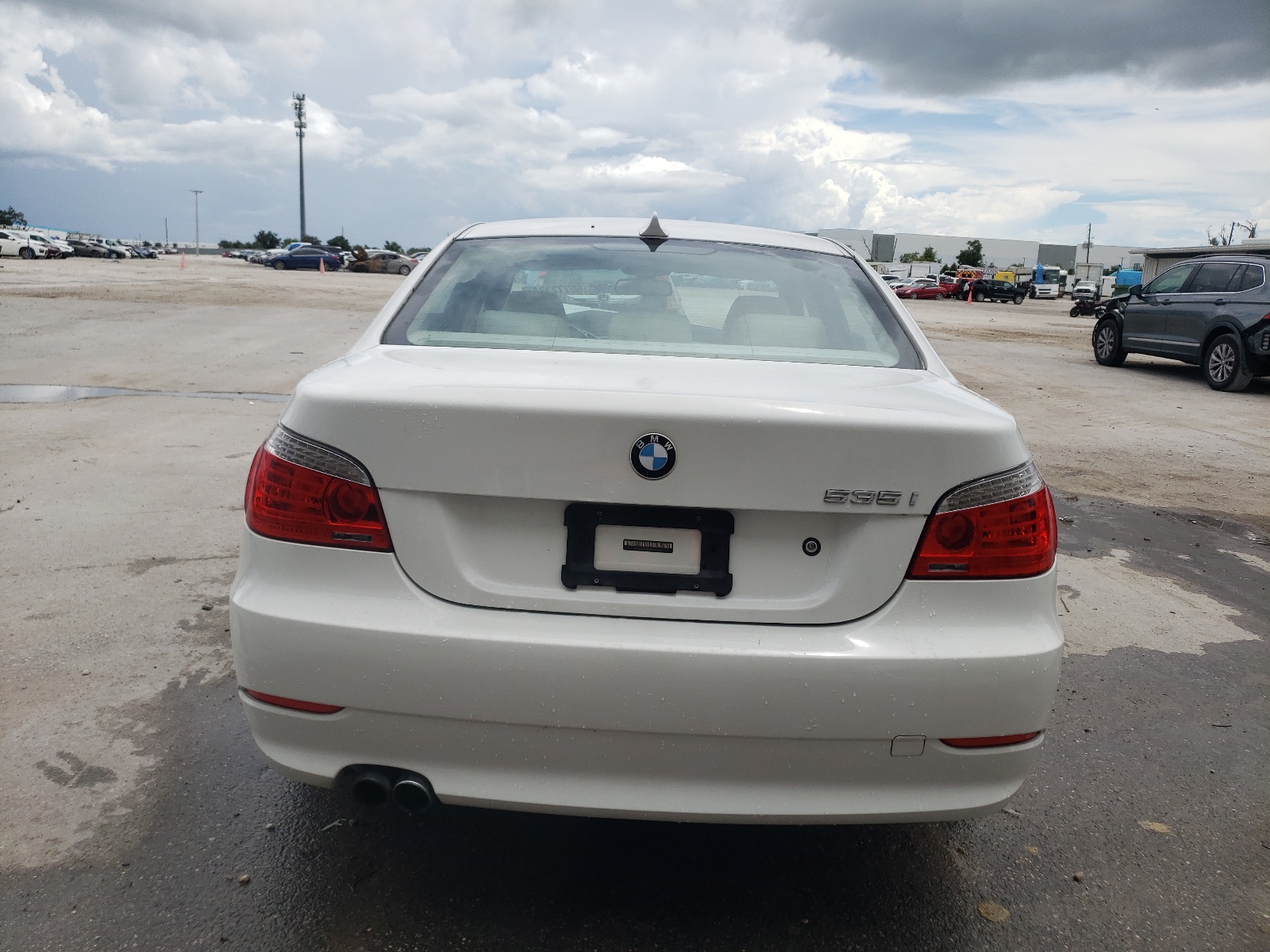 WBANW13518CN54639 2008 BMW 535 I