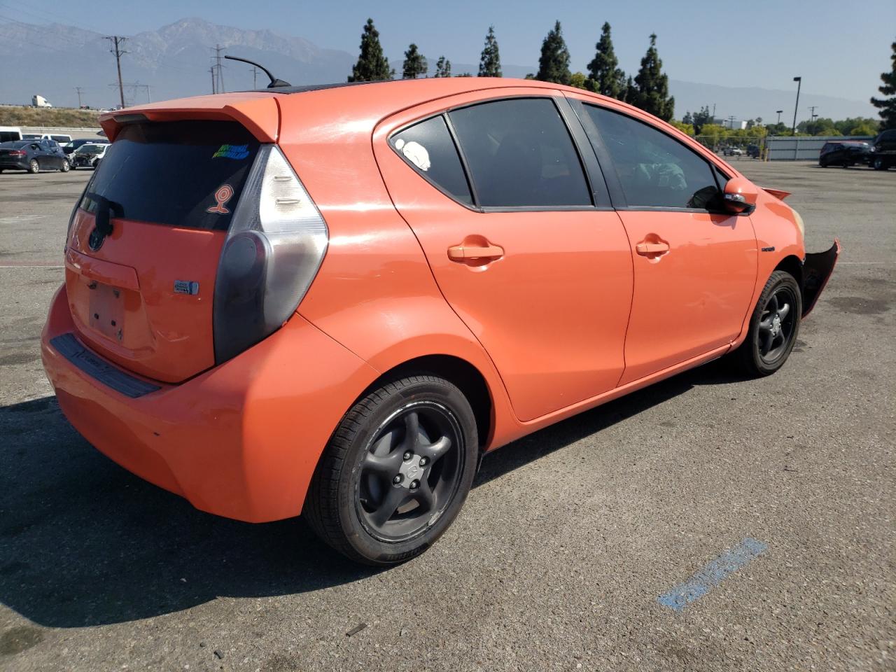 VIN JTDKDTB30D1043193 2013 TOYOTA PRIUS no.3