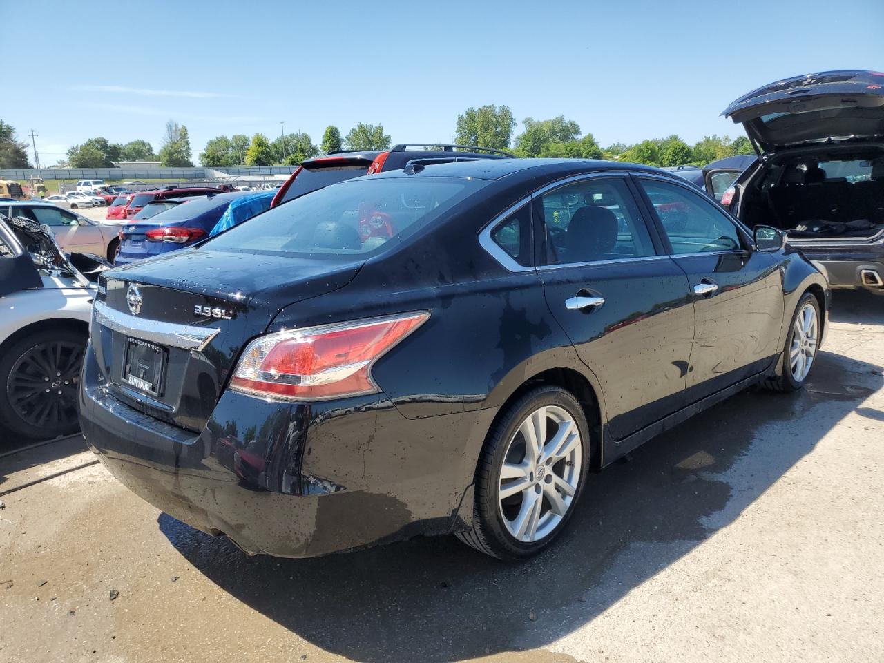 2015 Nissan Altima - Image 3