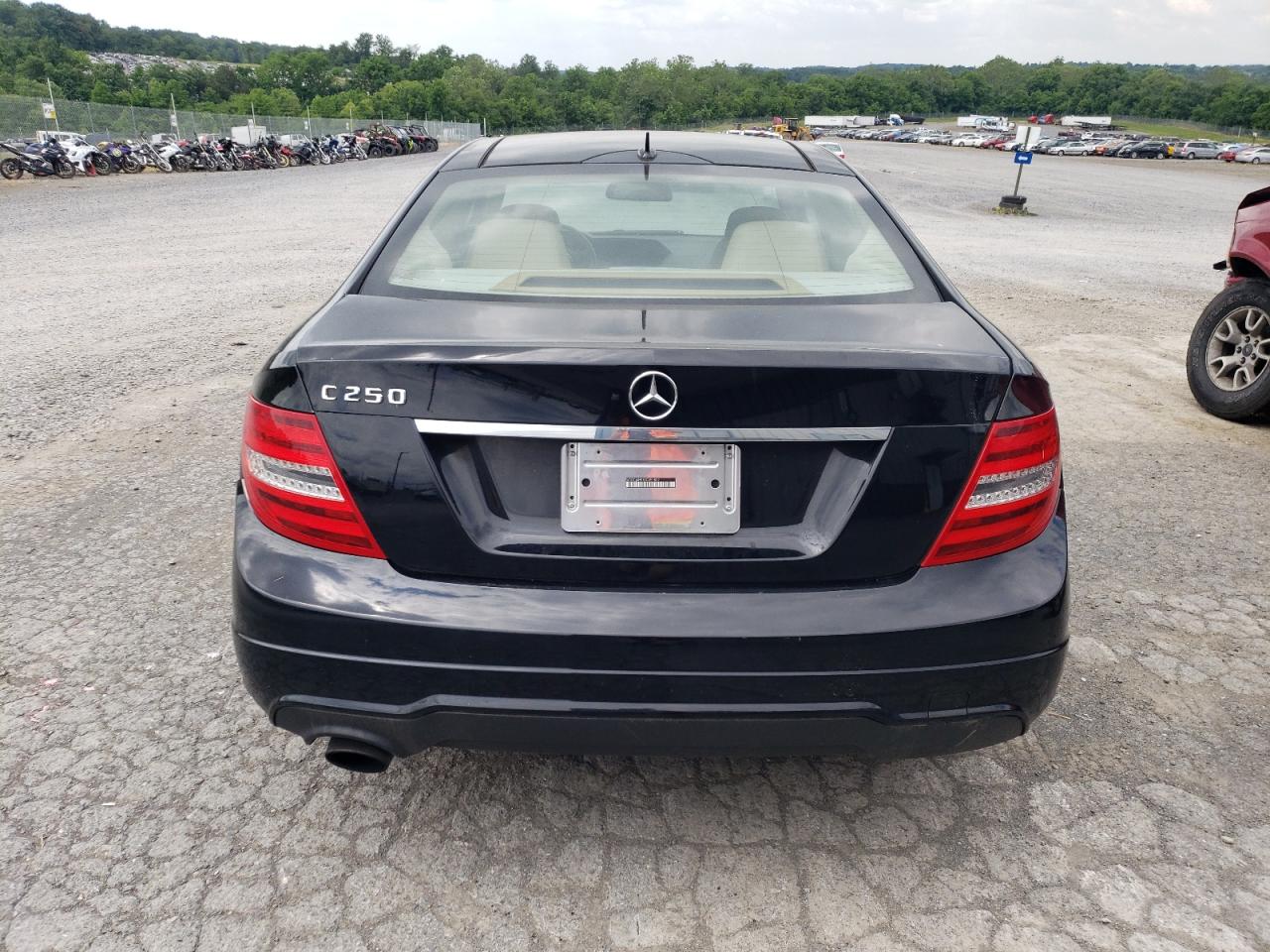 2013 Mercedes-Benz C 250 VIN: WDDGJ4HB1DG051809 Lot: 57015774