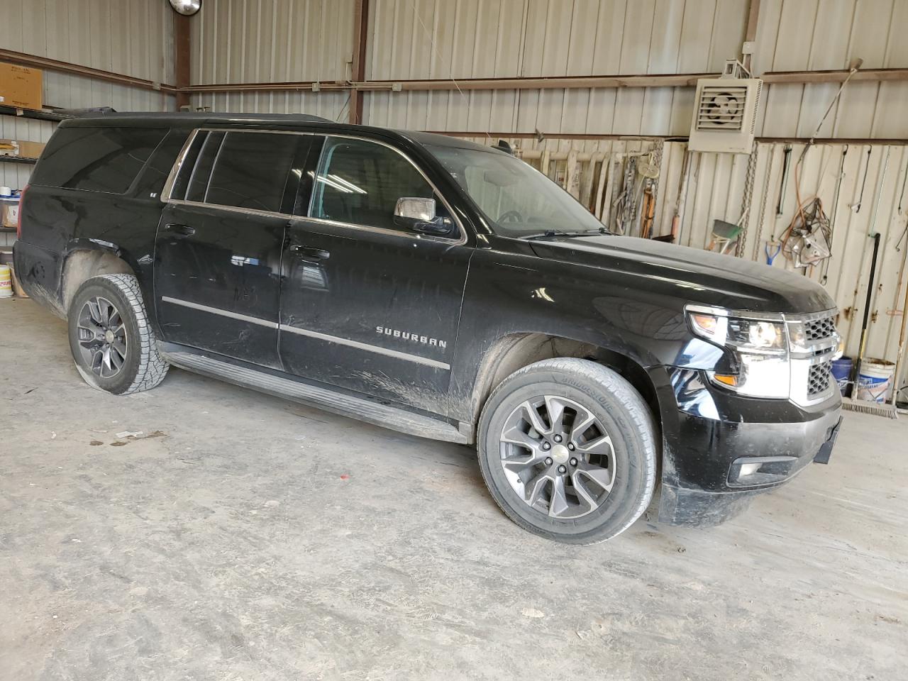 2016 Chevrolet Suburban - Image 4