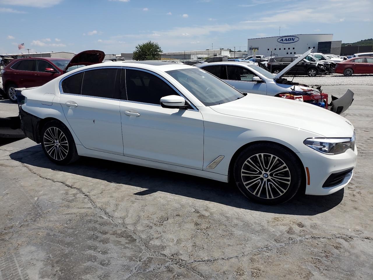 VIN WBAJA5C56KWW04090 2019 BMW 5 SERIES no.4