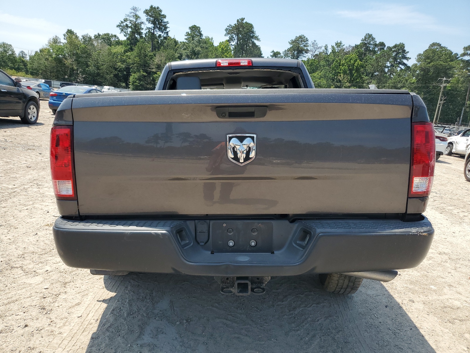 1C6RR6FG7KS722455 2019 Ram 1500 Classic Tradesman