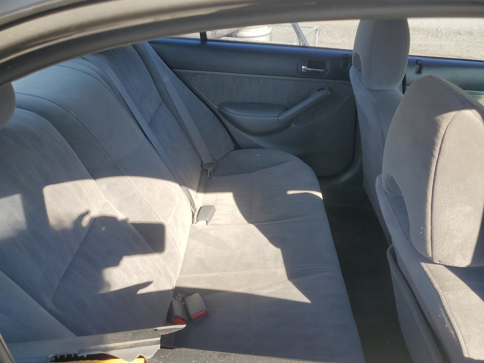 2HGES166X4H516516 2004 Honda Civic Lx