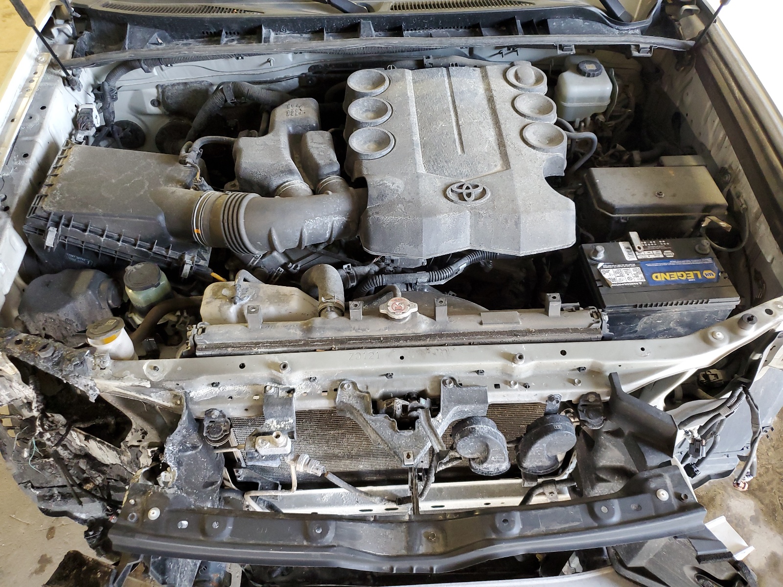 JTEBU5JR0K5679826 2019 Toyota 4Runner Sr5