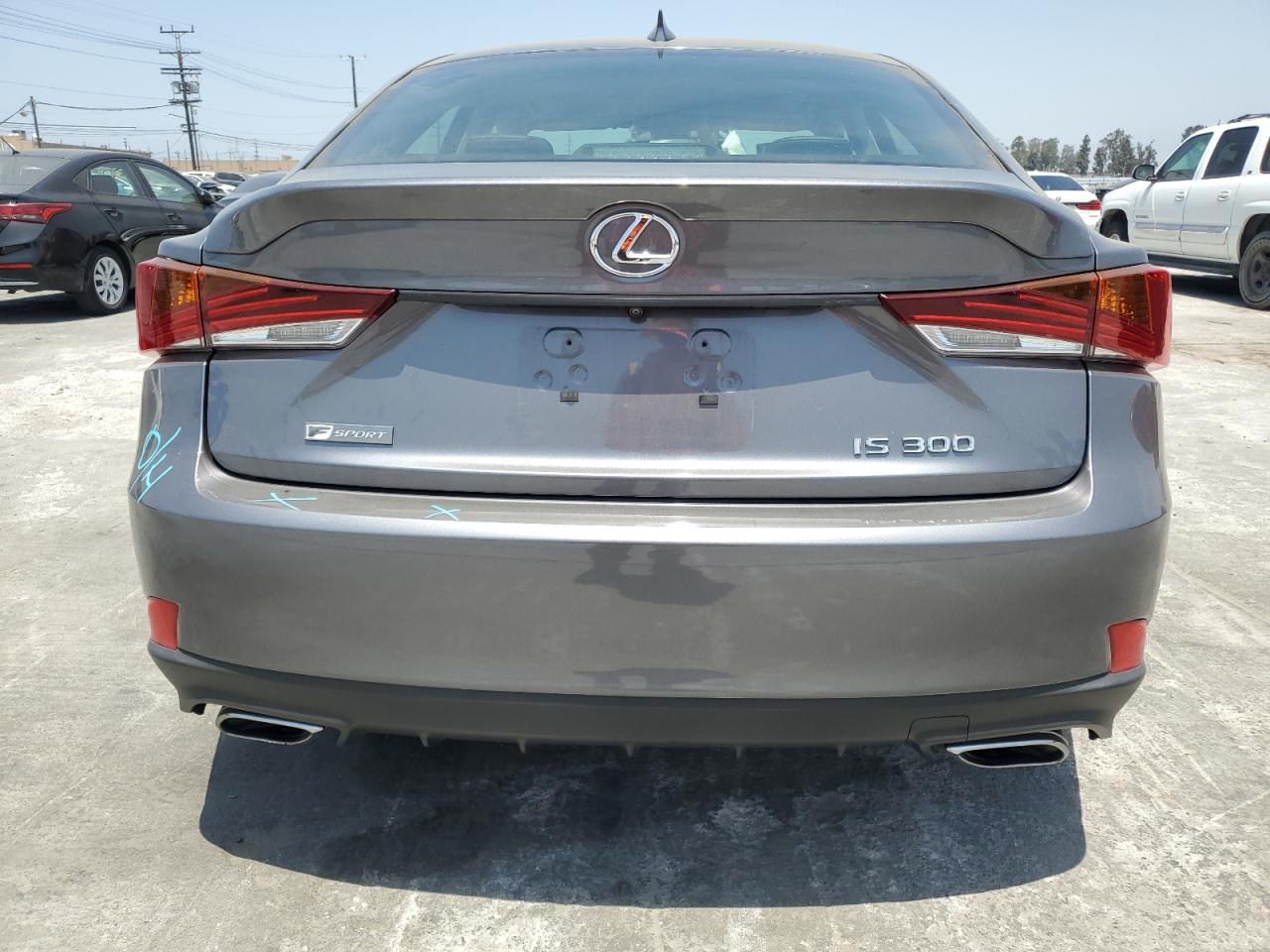 2018 Lexus Is 300 VIN: JTHBA1D22J5075695 Lot: 59377424