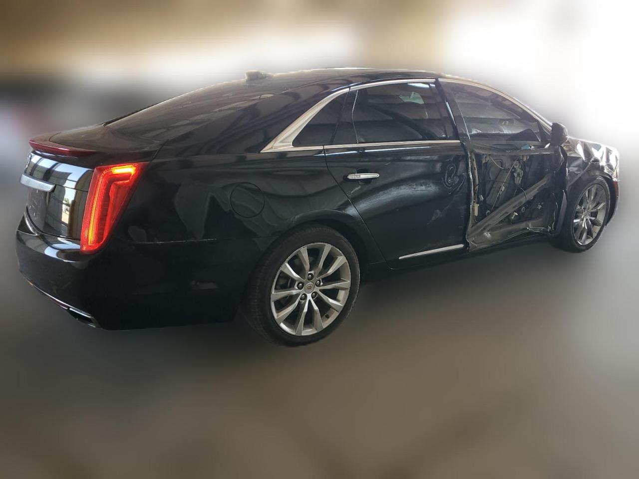 2015 Cadillac XTS - Image 3