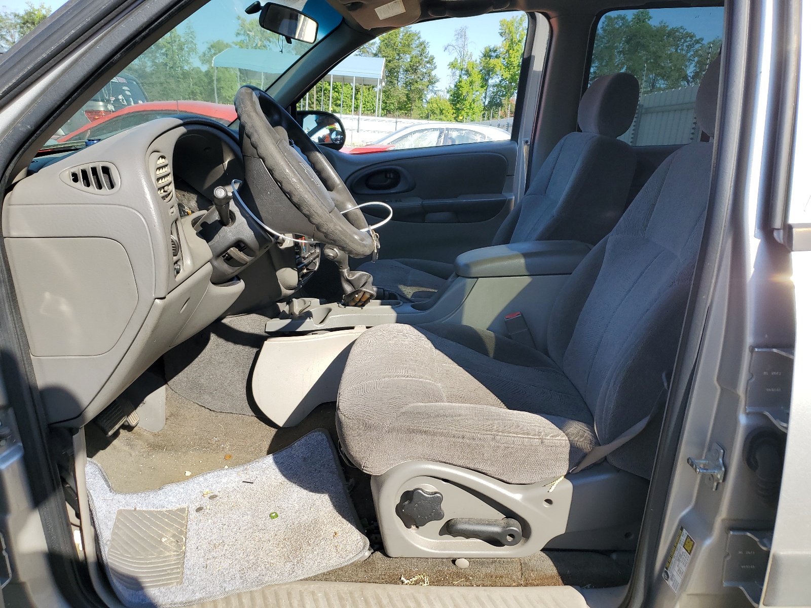 1GNDT13S942307938 2004 Chevrolet Trailblazer Ls