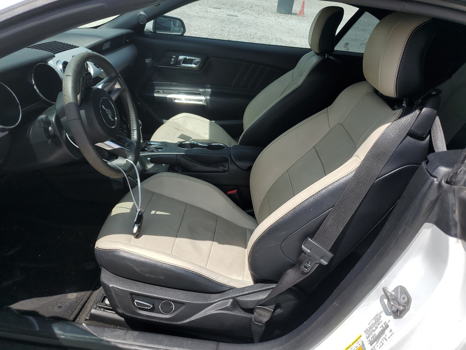 1FATP8UH8H5273621 2017 Ford Mustang