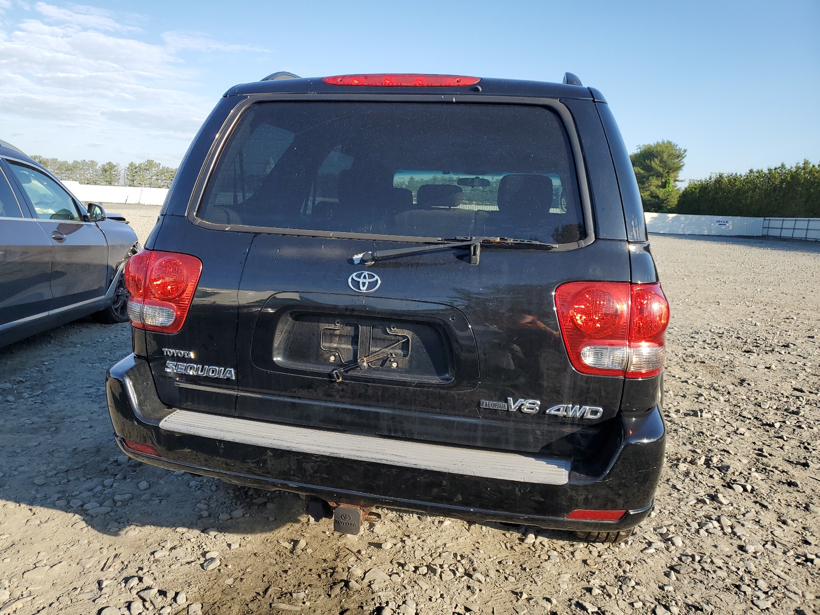 5TDBT44A77S282087 2007 Toyota Sequoia Sr5