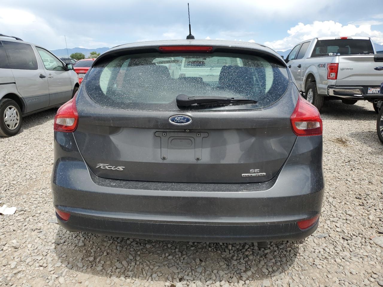 1FADP3K20FL203061 2015 Ford Focus Se