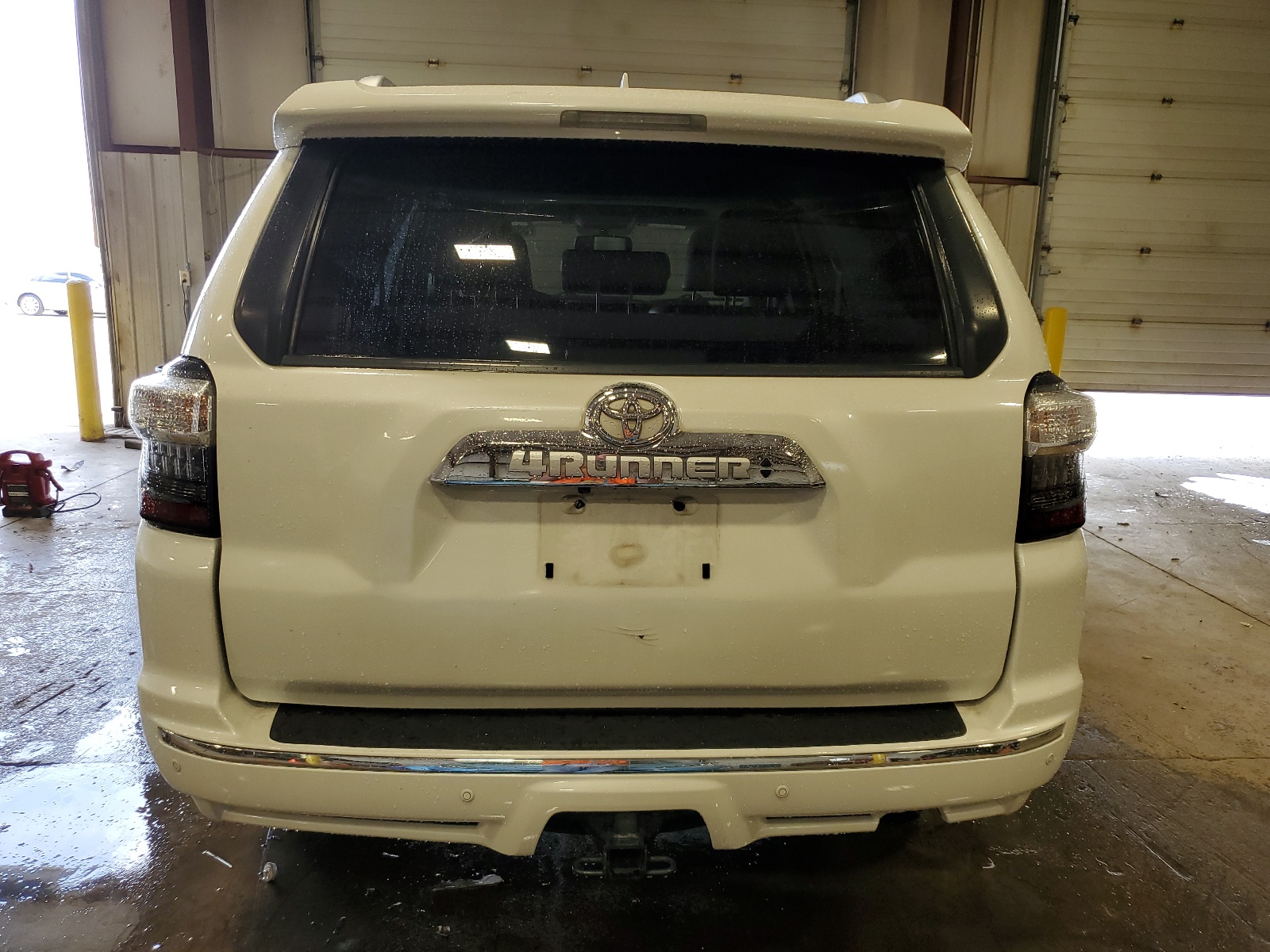 JTEBU5JR0K5679826 2019 Toyota 4Runner Sr5