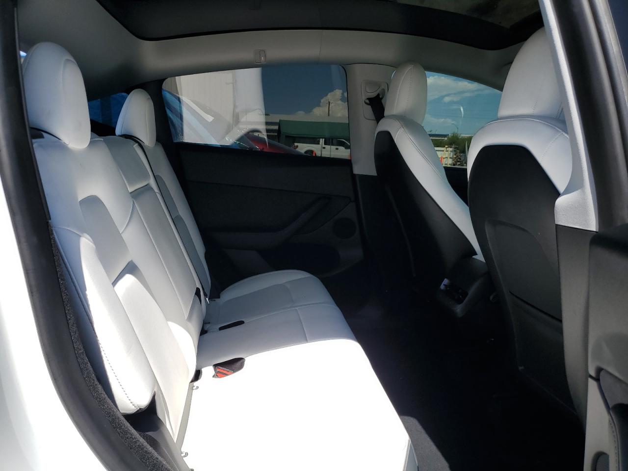 2023 Tesla Model Y VIN: 7SAYGDEE5PF627902 Lot: 60456974