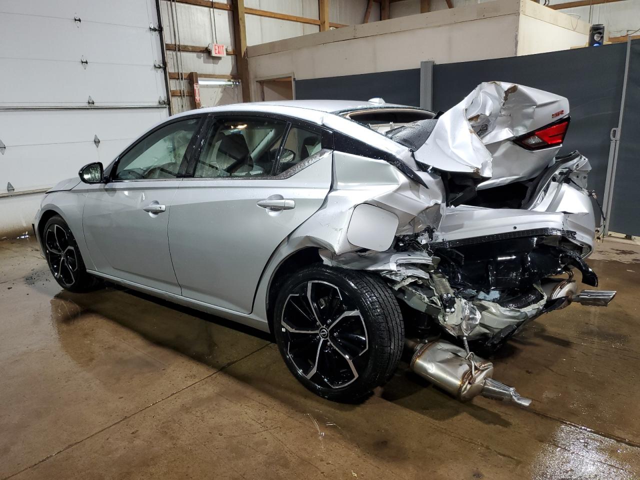 1N4BL4CV9RN392335 2024 NISSAN ALTIMA - Image 2