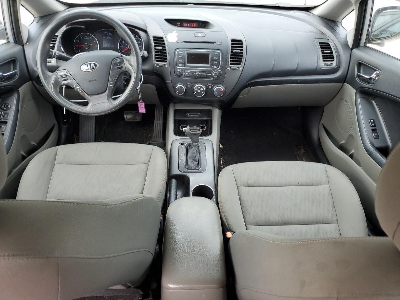 2016 Kia Forte - Image 8