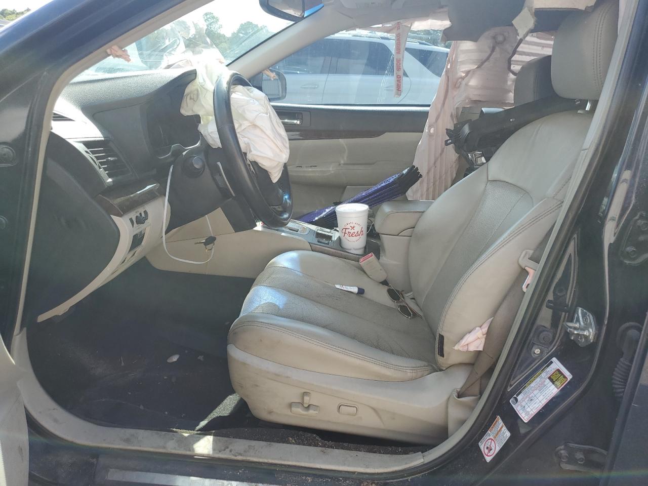 2014 Subaru Legacy 2.5I Limited VIN: 4S3BMBL62E3002332 Lot: 60667174