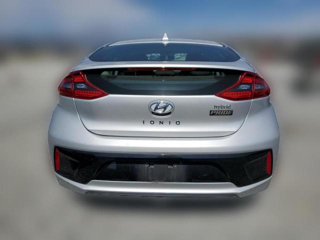  HYUNDAI IONIQ 2017 Сріблястий