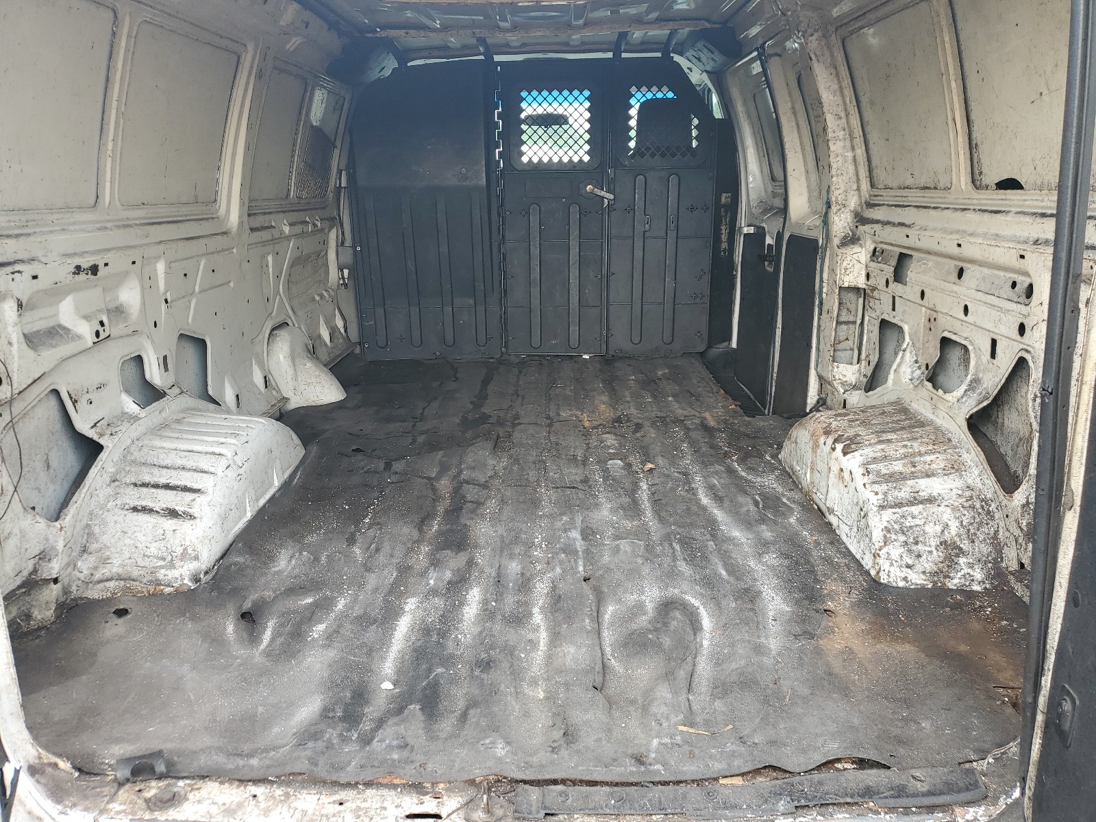 1FTNE2EW6DDA37987 2013 Ford Econoline E250 Van