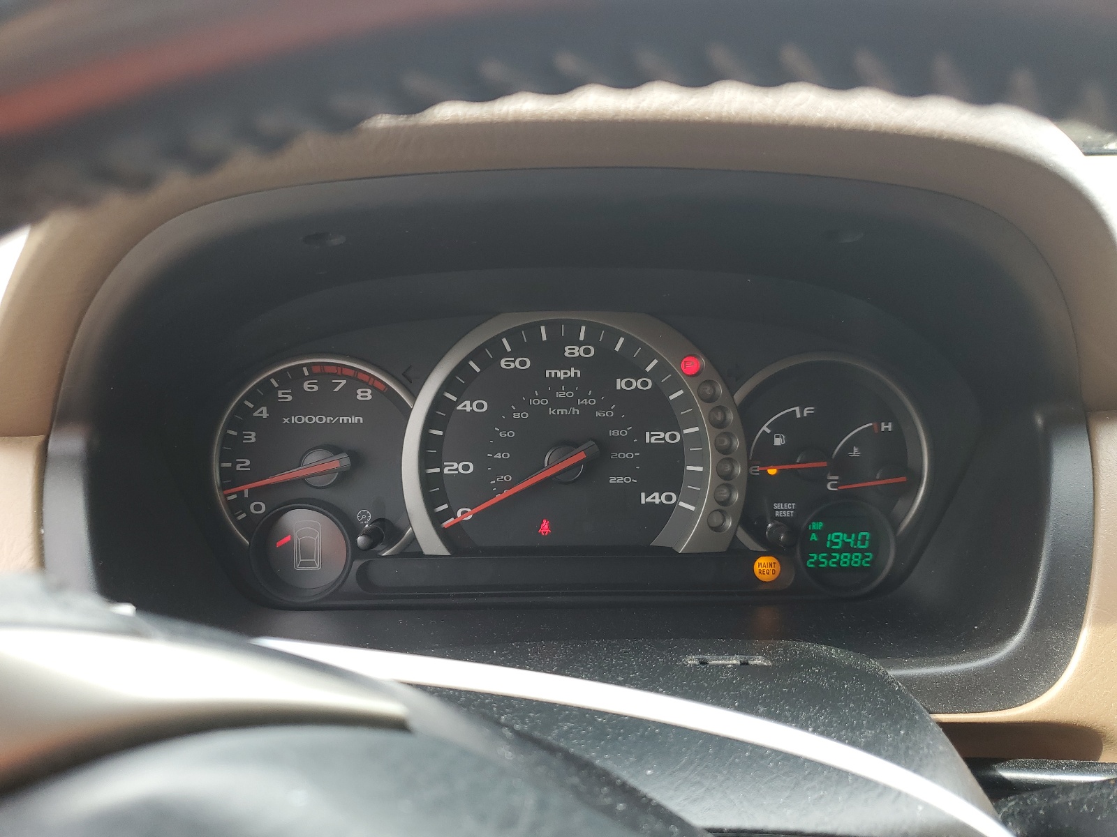 2HKYF18554H547331 2004 Honda Pilot Exl