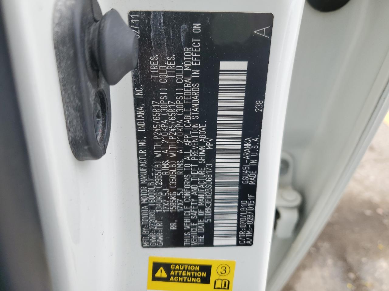 2011 Toyota Highlander Base VIN: 5TDBK3EH2BS068173 Lot: 57725504