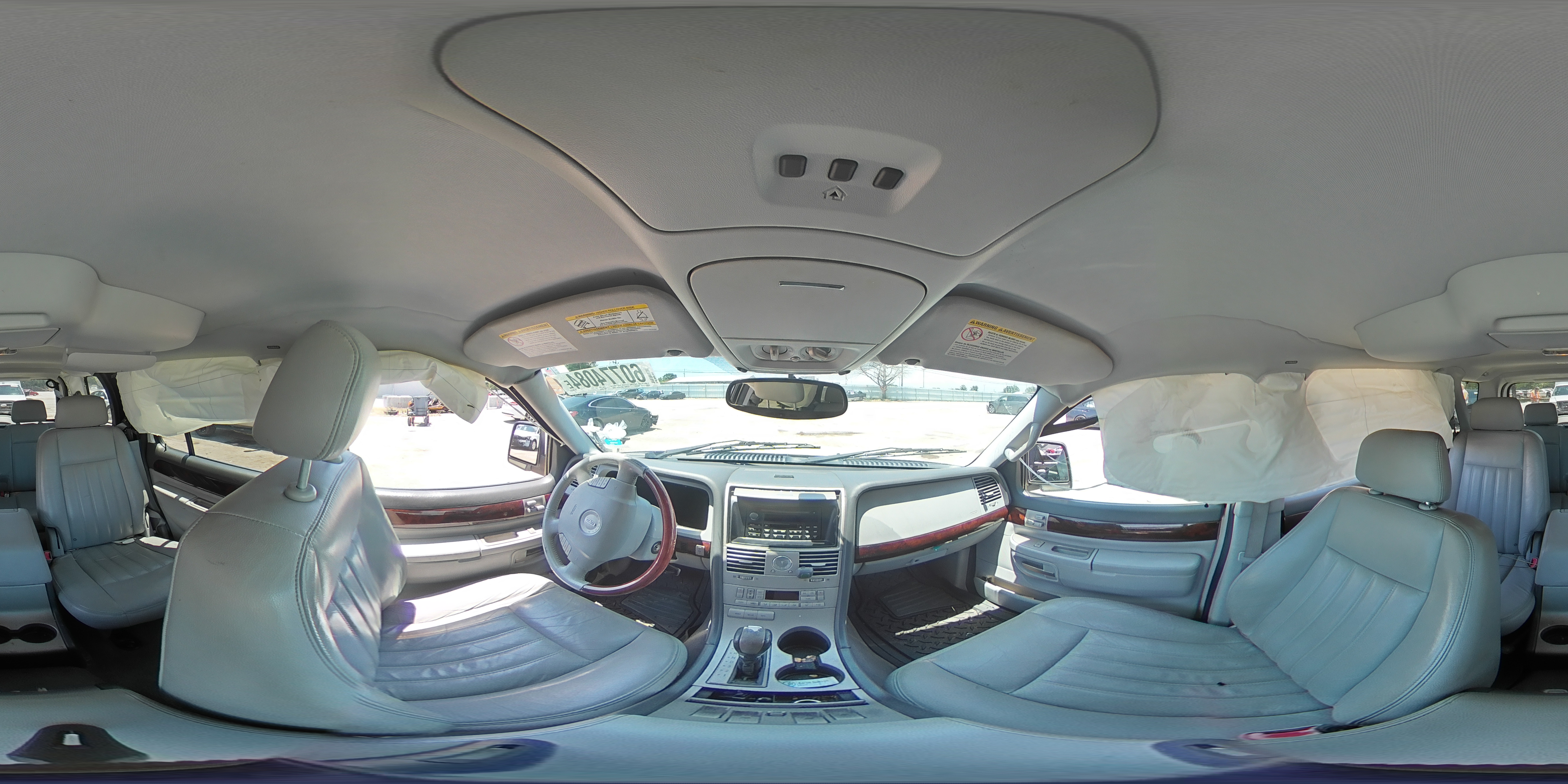 2004 Lincoln Aviator - Image 13