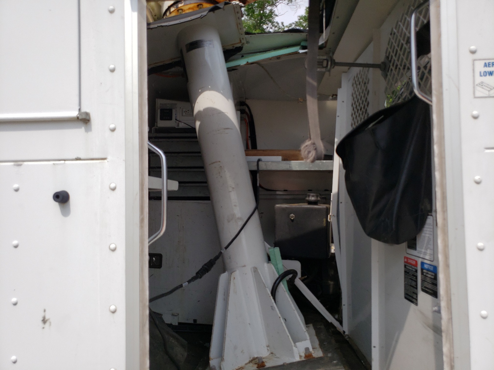 1FDWE3FS7HDC47277 2017 Ford Econoline E350 Super Duty Cutaway Van