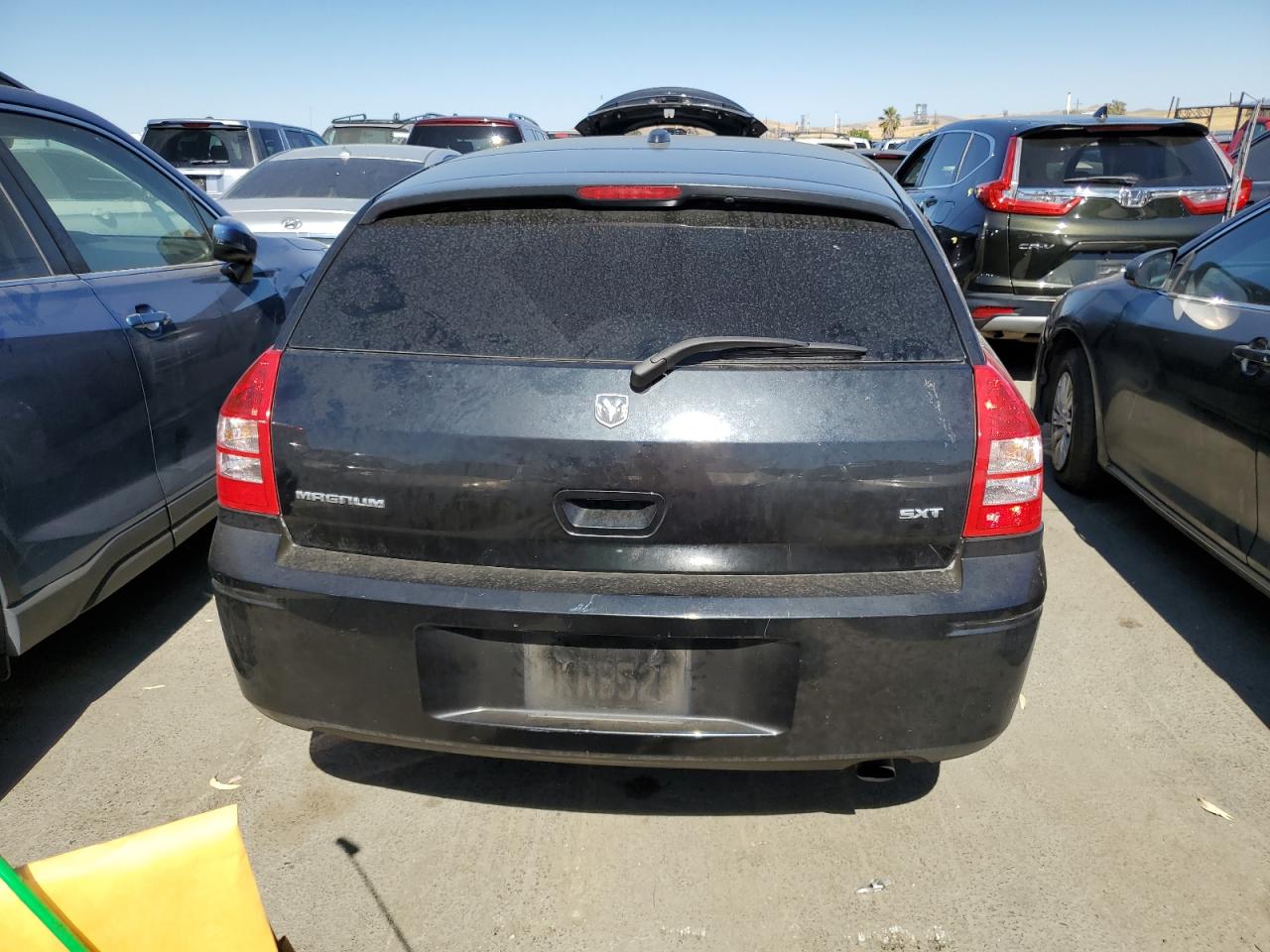 2005 Dodge Magnum Sxt VIN: 2D8FV48V85H570514 Lot: 59193614