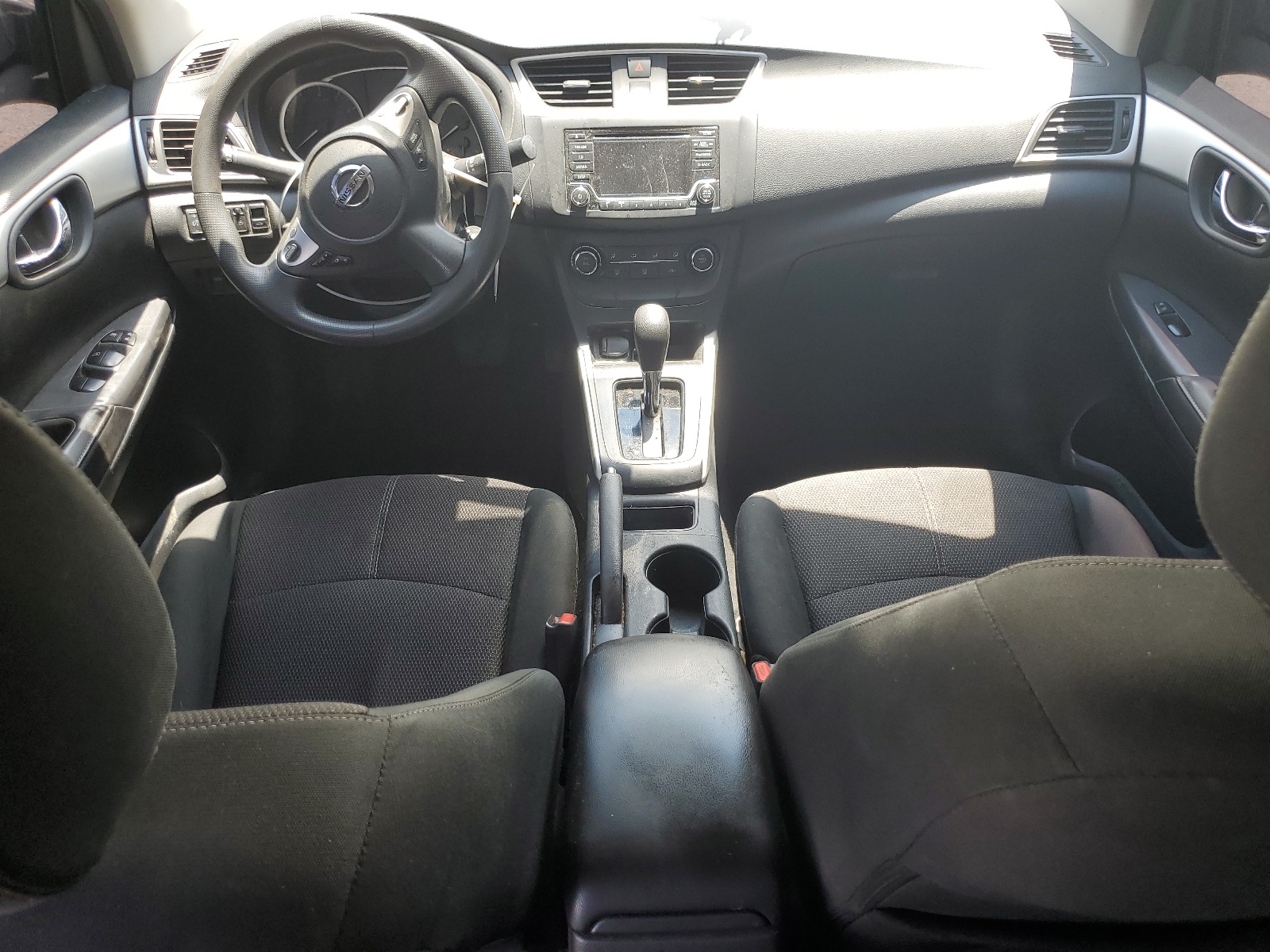 3N1AB7AP8JY285639 2018 Nissan Sentra S