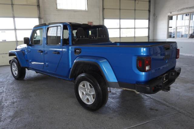  JEEP GLADIATOR 2023 Синий