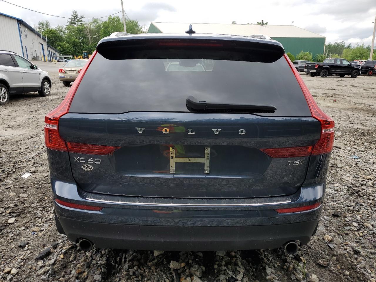 2021 Volvo Xc60 T5 Momentum VIN: YV4102RK5M1740743 Lot: 59633484