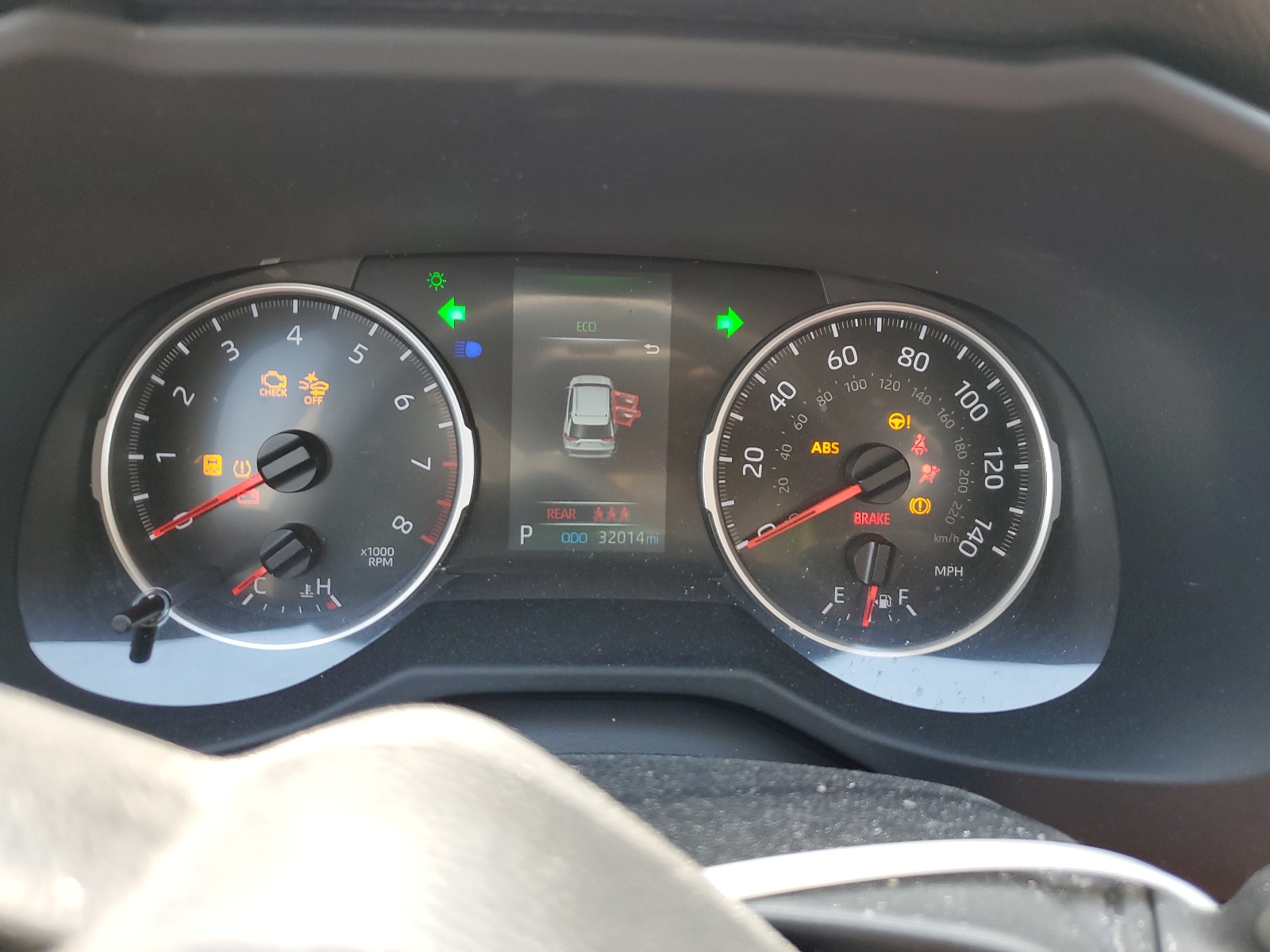 2T3H1RFV8MW170678 2021 Toyota Rav4 Le