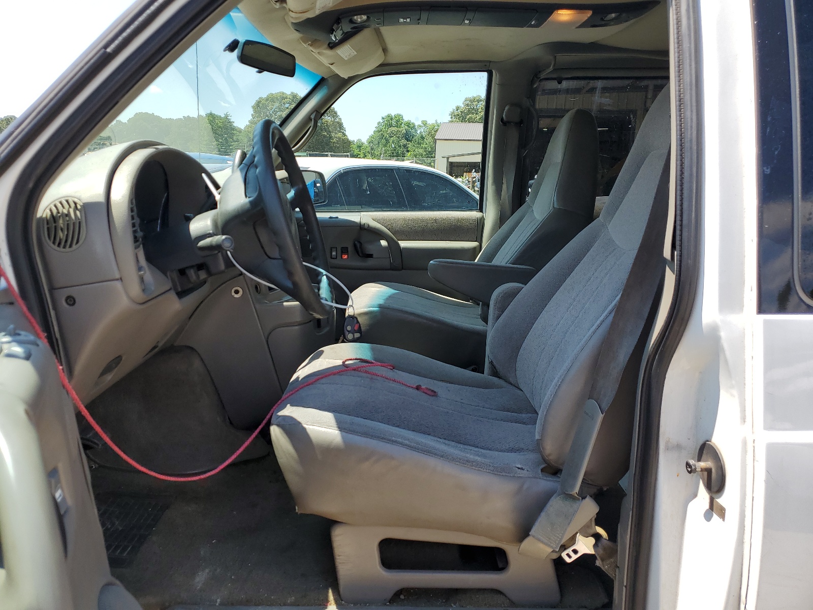 1GKEL19W51B520117 2001 GMC Safari Xt