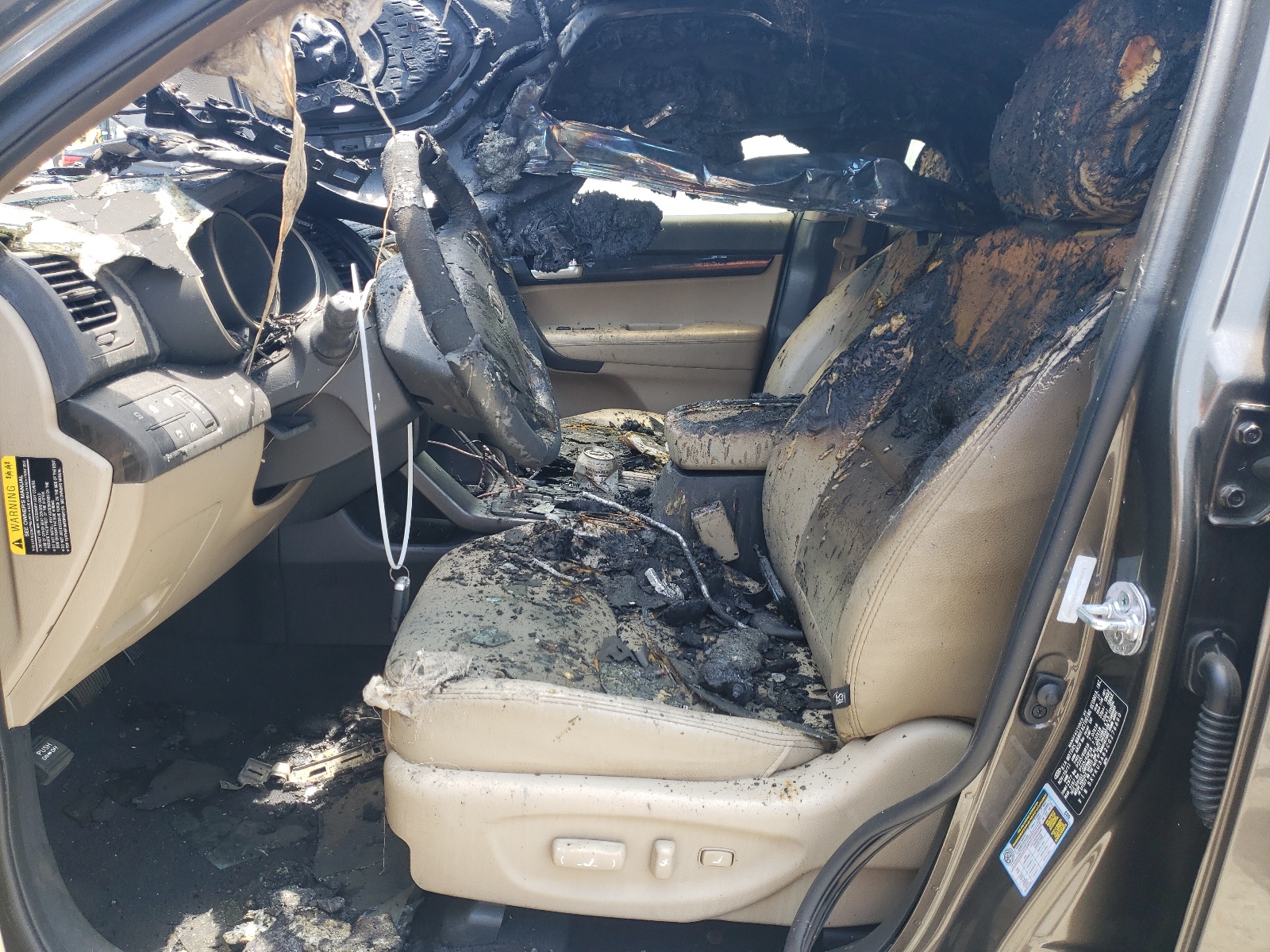 5XYKU3A62CG276860 2012 Kia Sorento Ex