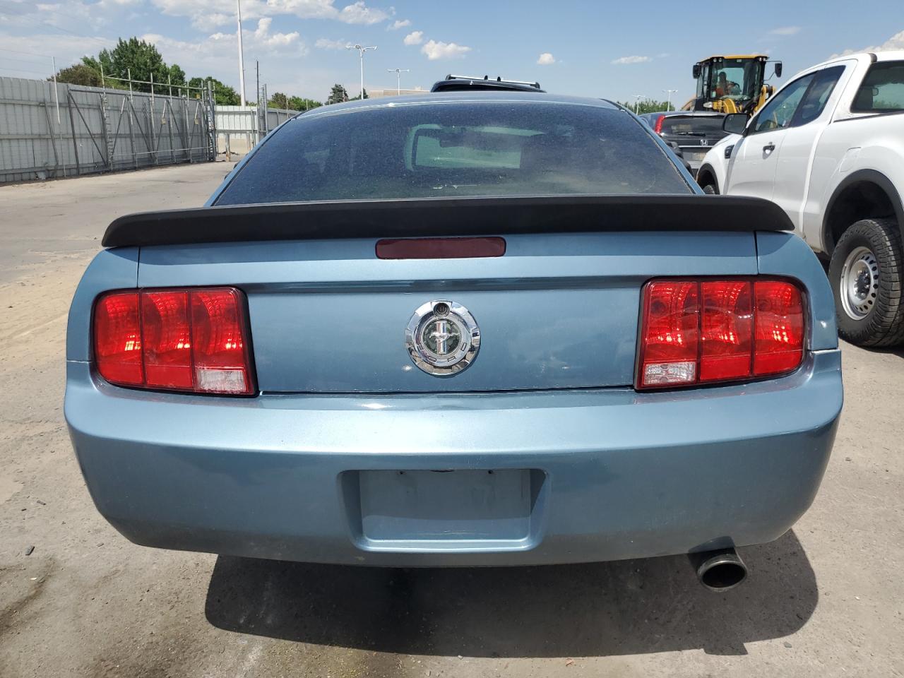 2007 Ford Mustang VIN: 1ZVHT80NX75368782 Lot: 58838394