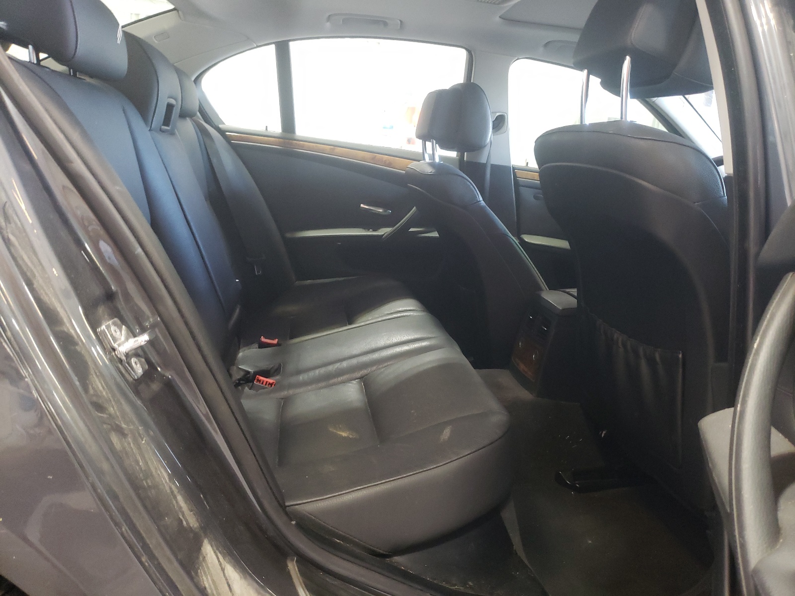 WBANV13538CZ58089 2008 BMW 528 Xi