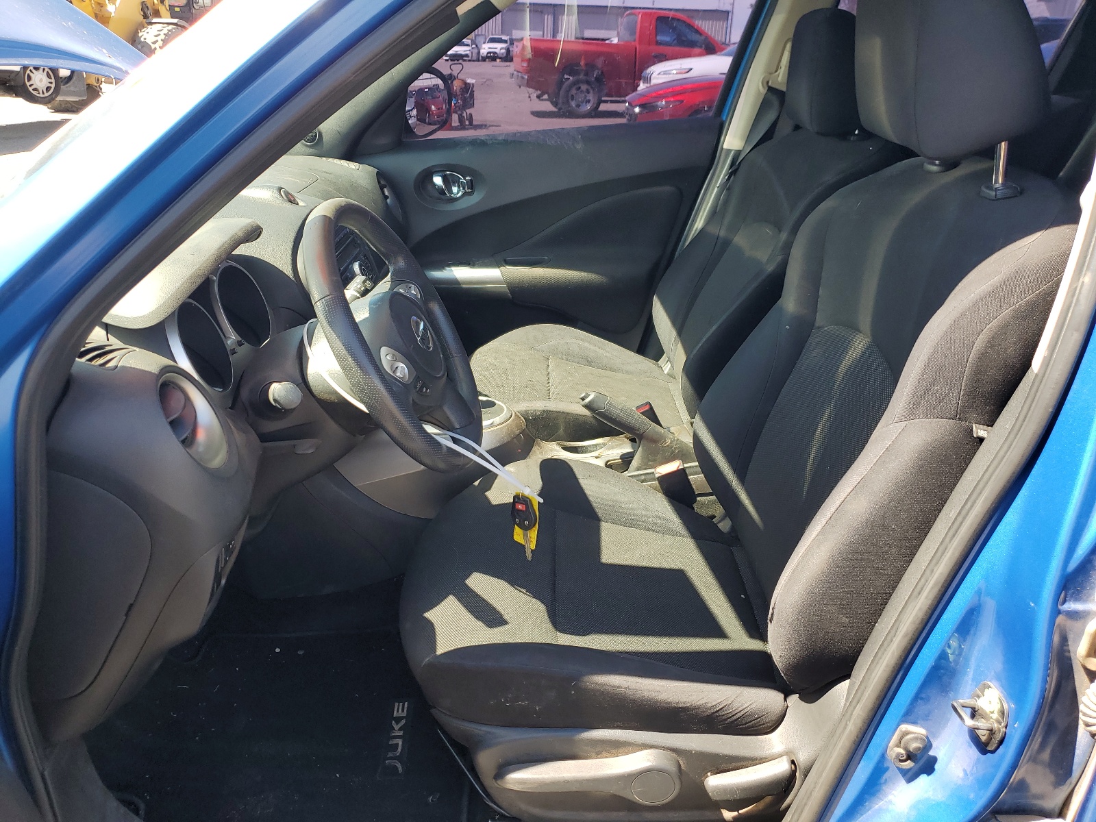 JN8AF5MR9BT018902 2011 Nissan Juke S