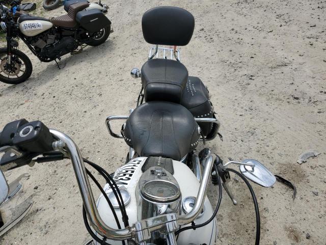 undisplay HARLEY-DAVIDSON FL 2013 Білий