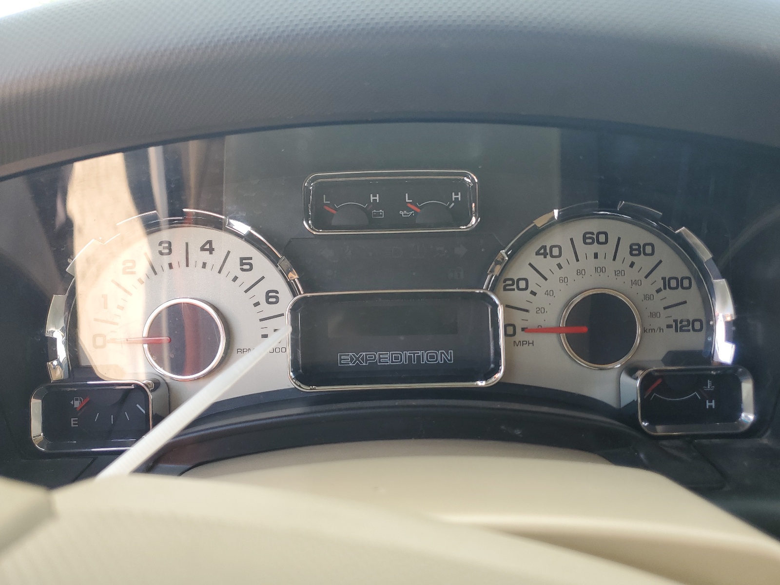 1FMJU1J55BEF10113 2011 Ford Expedition Xlt