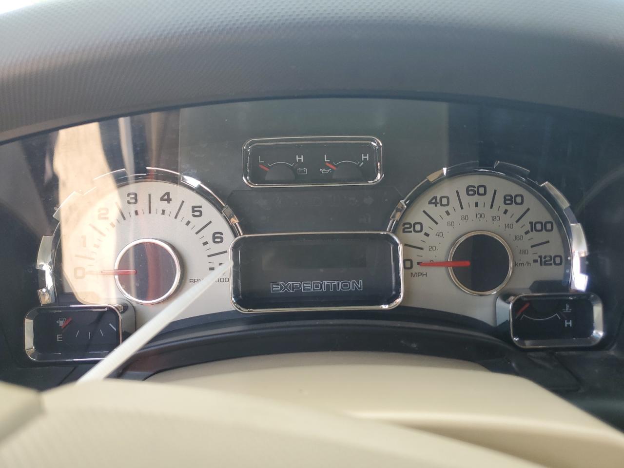 2011 Ford Expedition Xlt VIN: 1FMJU1J55BEF10113 Lot: 59129004