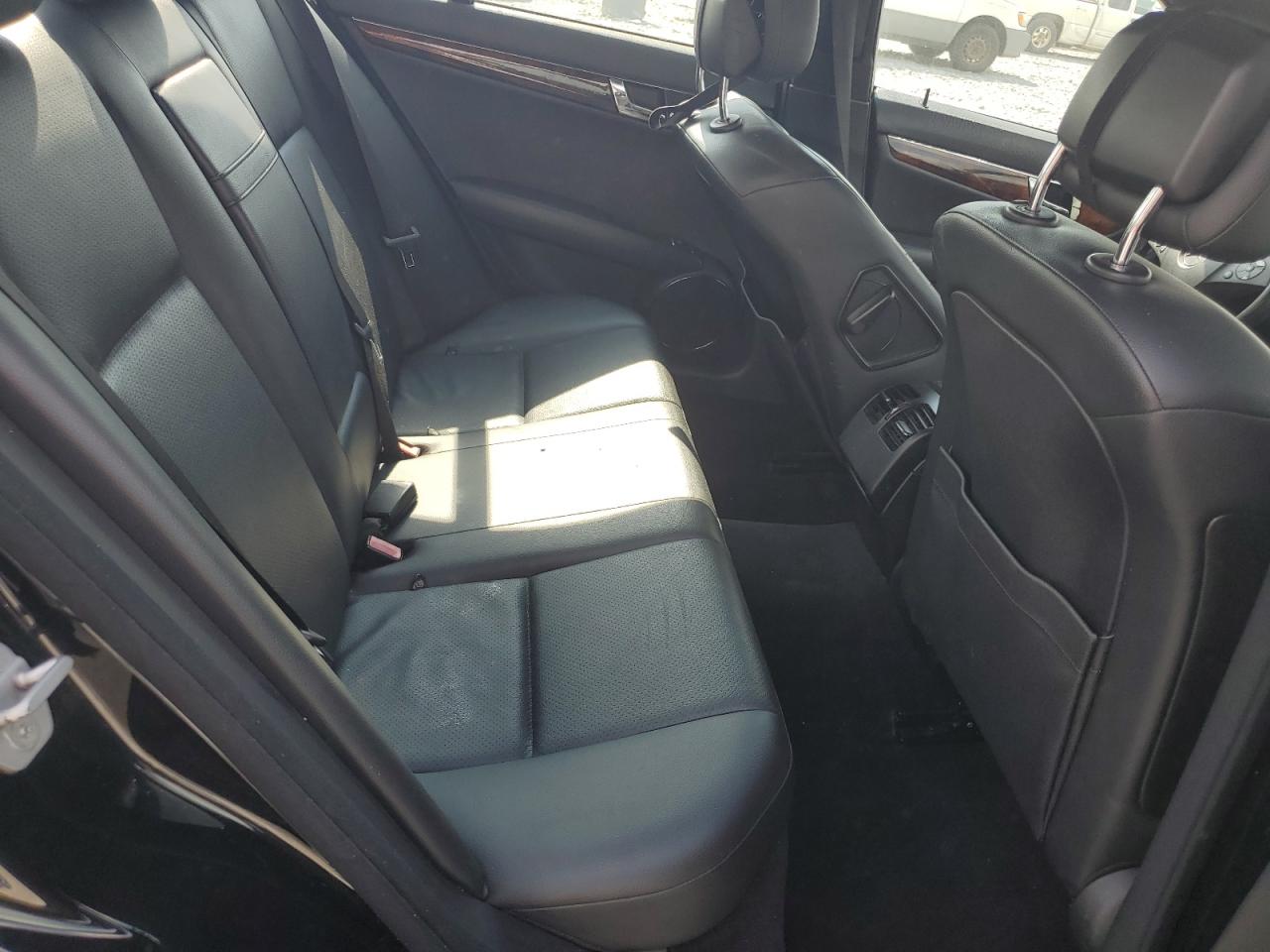 2010 Mercedes-Benz C 300 VIN: WDDGF5EB0AF442432 Lot: 58297174