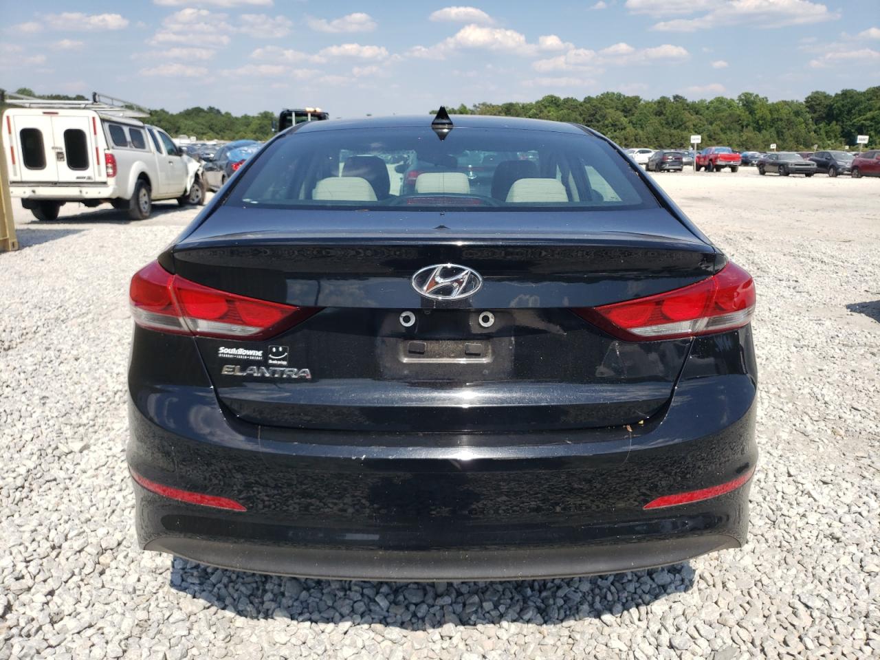 5NPD84LF1HH003537 2017 Hyundai Elantra Se