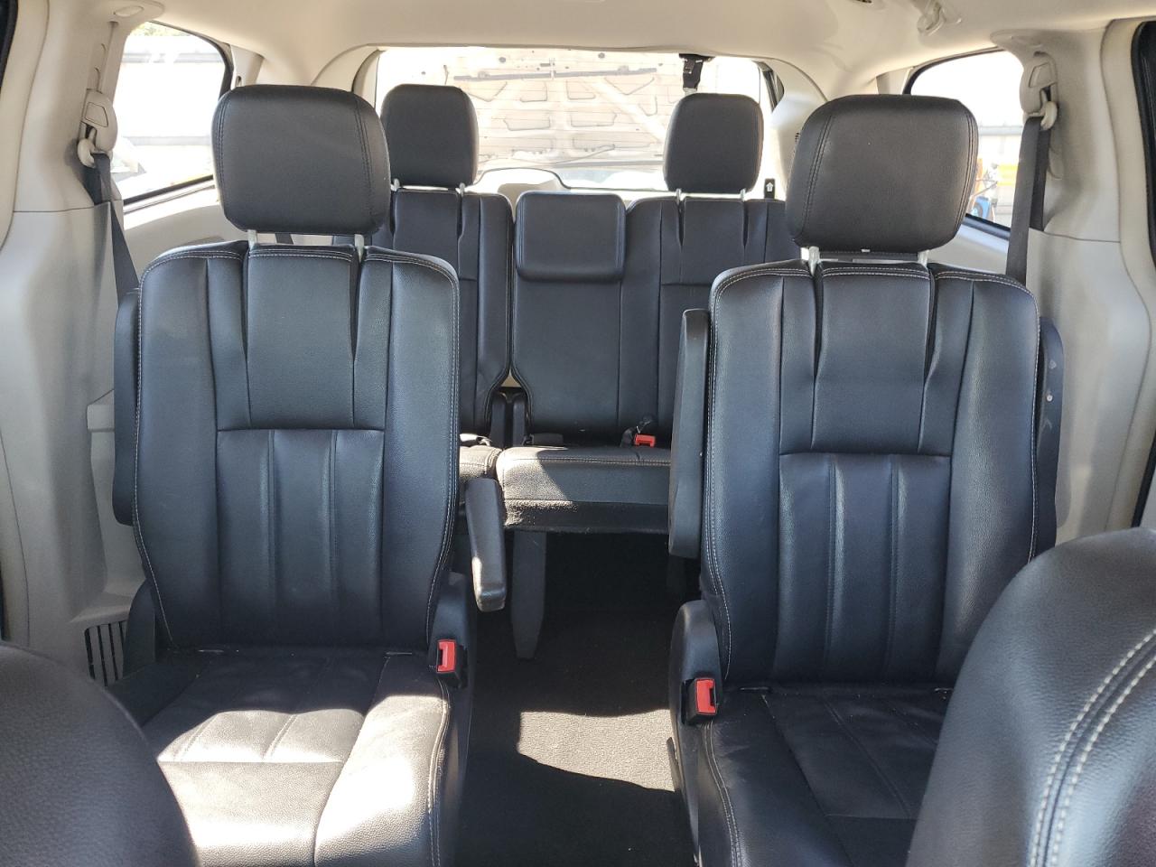 2016 Chrysler Town & Country Touring VIN: 2C4RC1BG3GR292970 Lot: 60841044