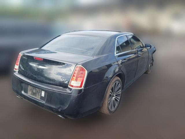 Седани CHRYSLER 300 2013 Білий