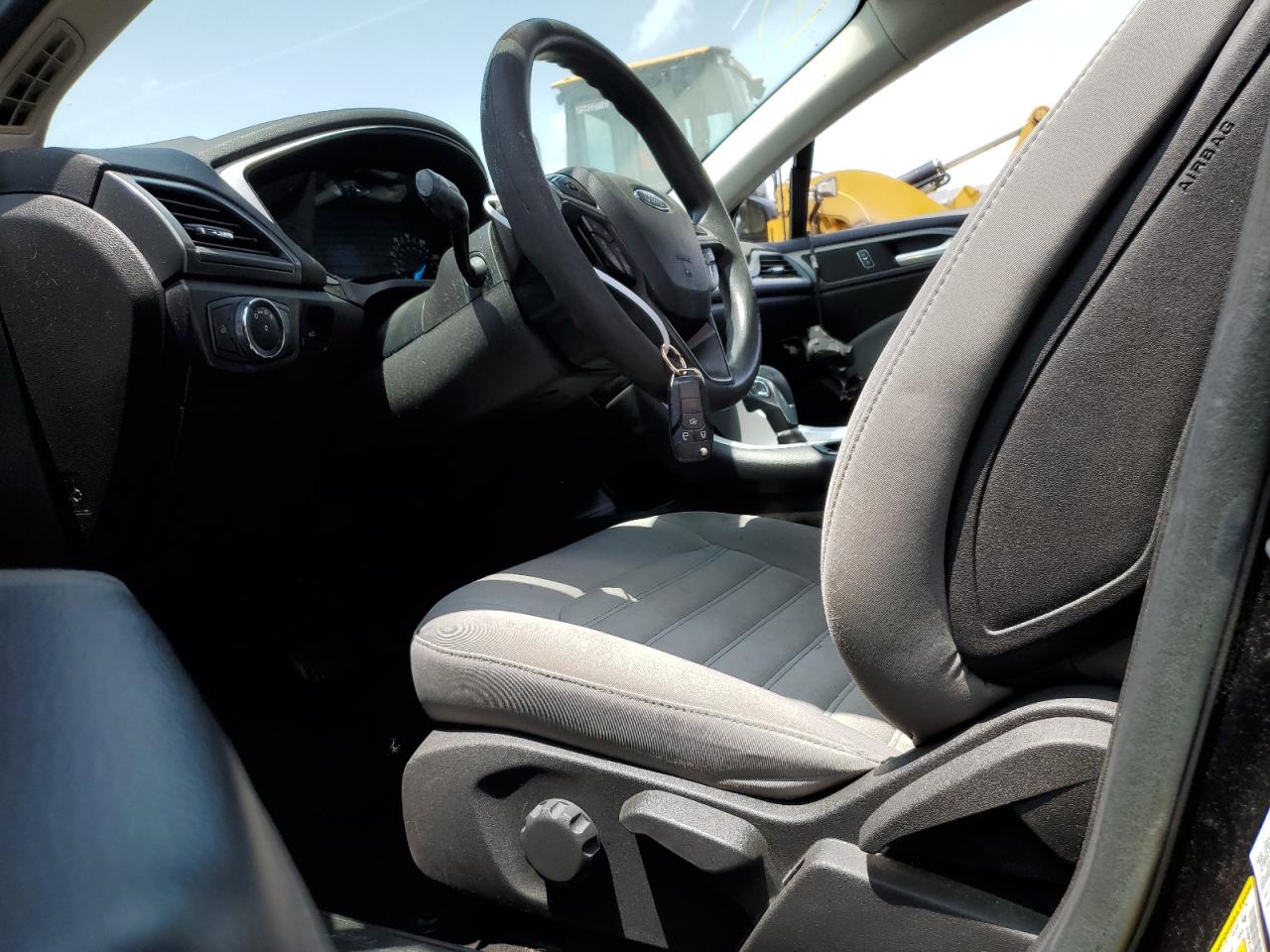 2014 Ford Fusion S VIN: 3FA6P0G74ER381308 Lot: 56250534