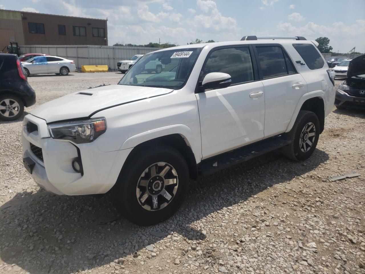 VIN JTEBU5JR5H5440412 2017 TOYOTA 4RUNNER no.1