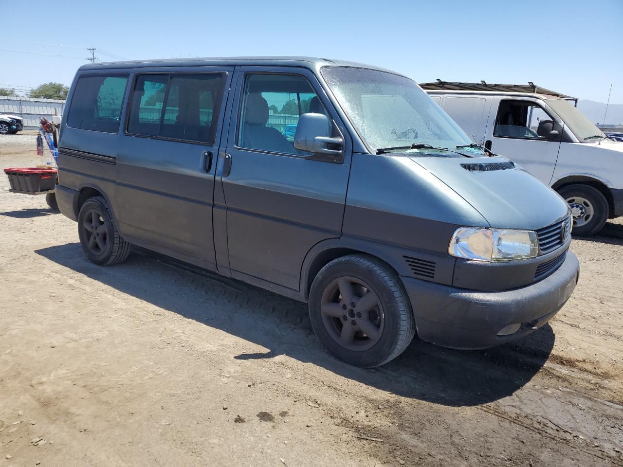 WV2KB47092H029194 2002 Volkswagen Eurovan Gls