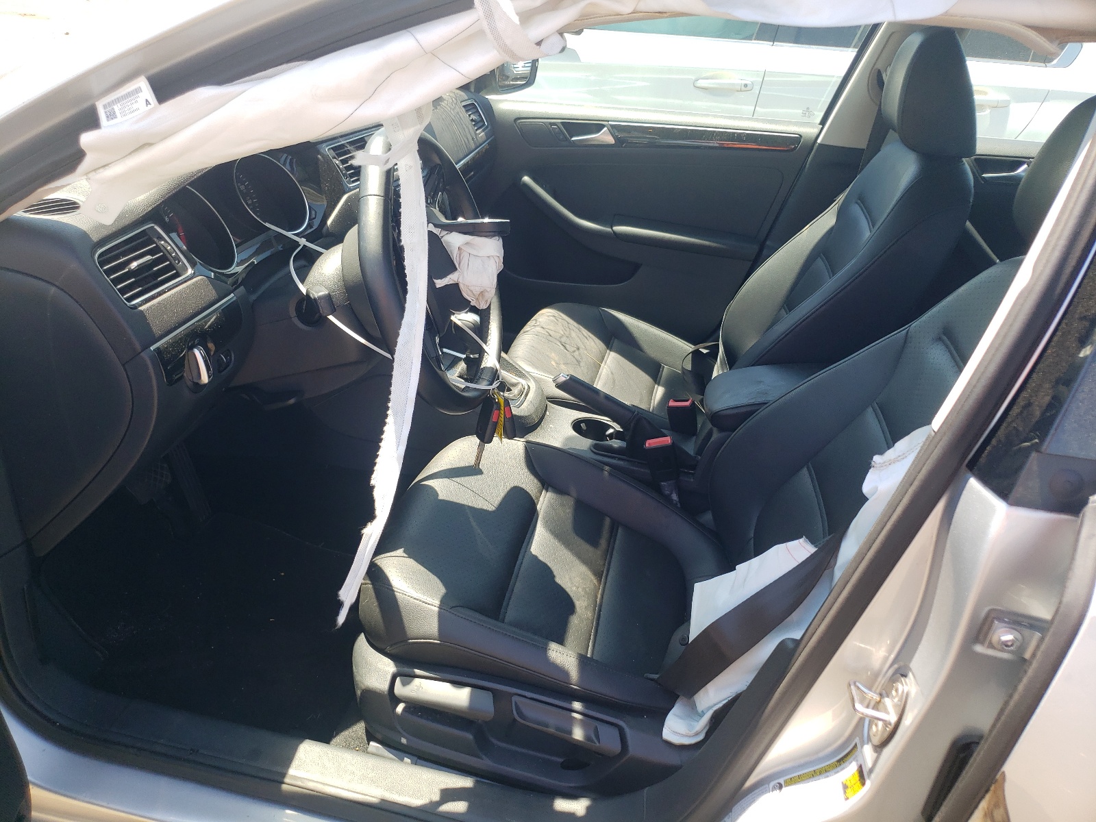 3VWL17AJ5GM229014 2016 Volkswagen Jetta Sel