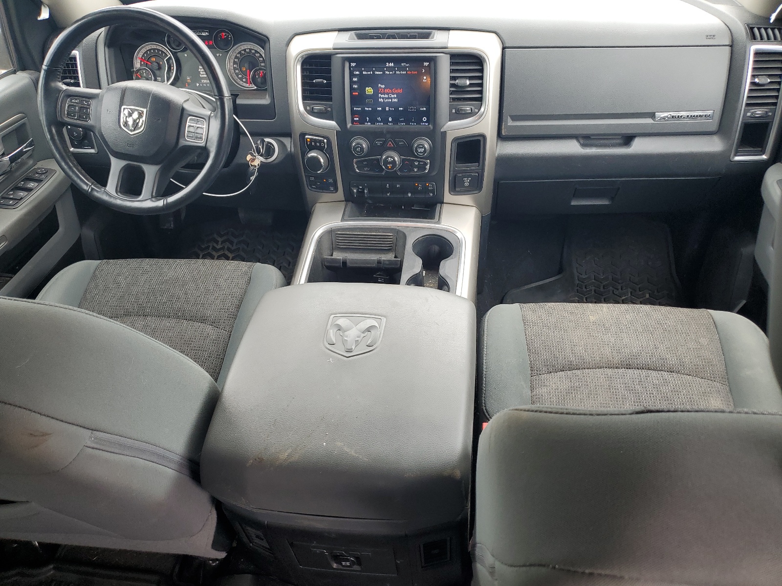 3C6RR7LT5JG210500 2018 Ram 1500 Slt